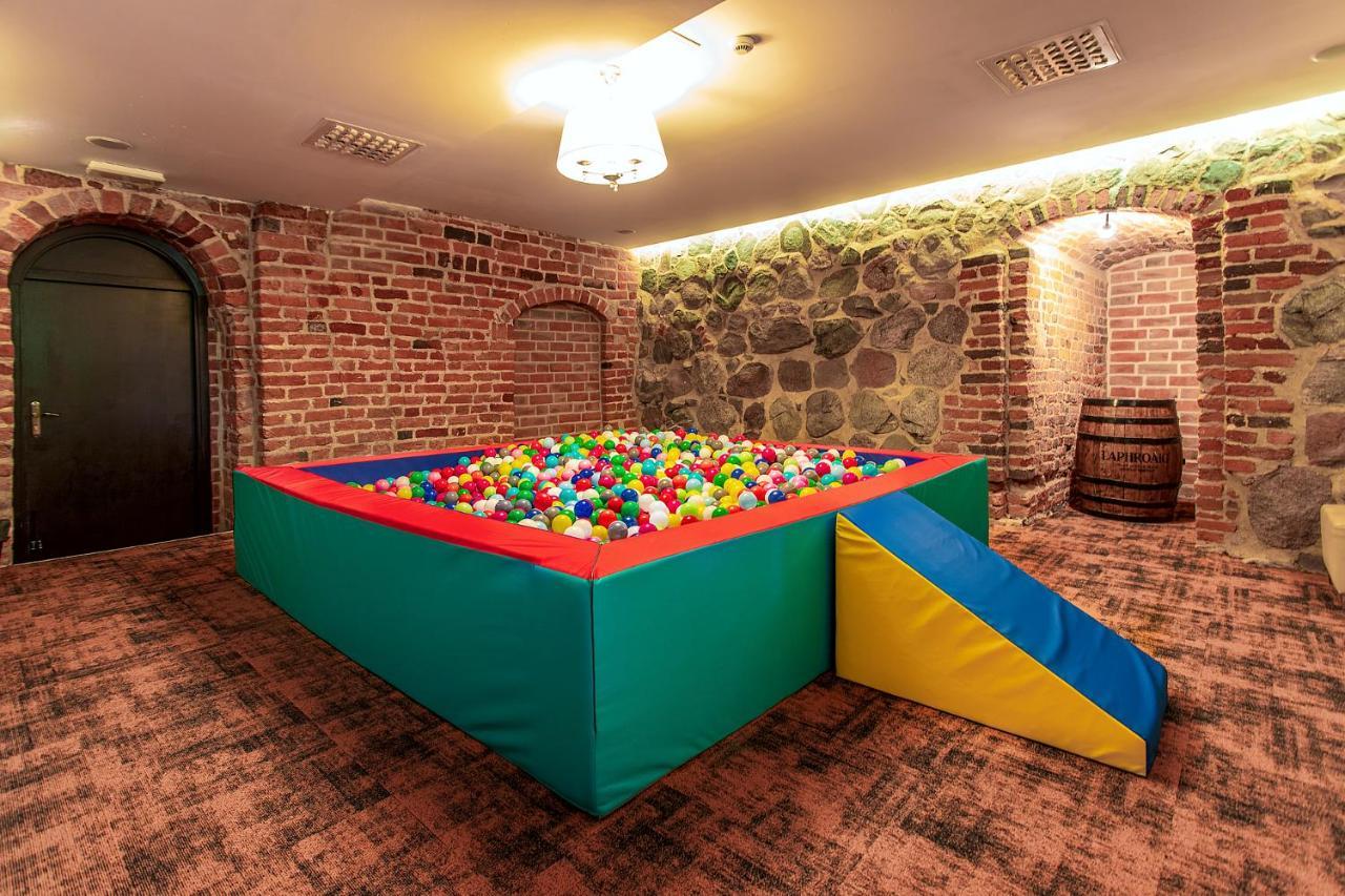 Hotel St. Bruno Гіжицько Екстер'єр фото