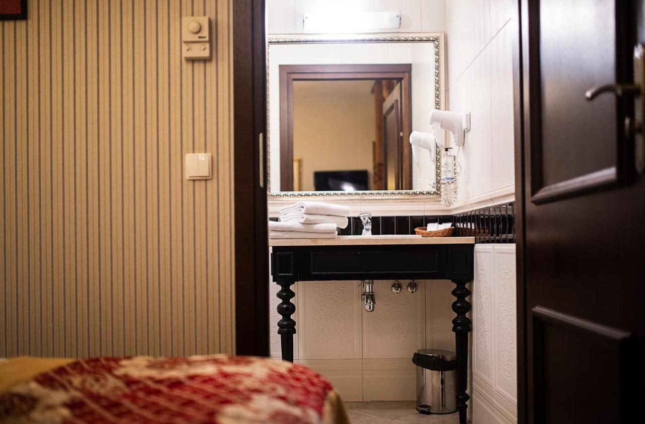 Hotel St. Bruno Гіжицько Екстер'єр фото