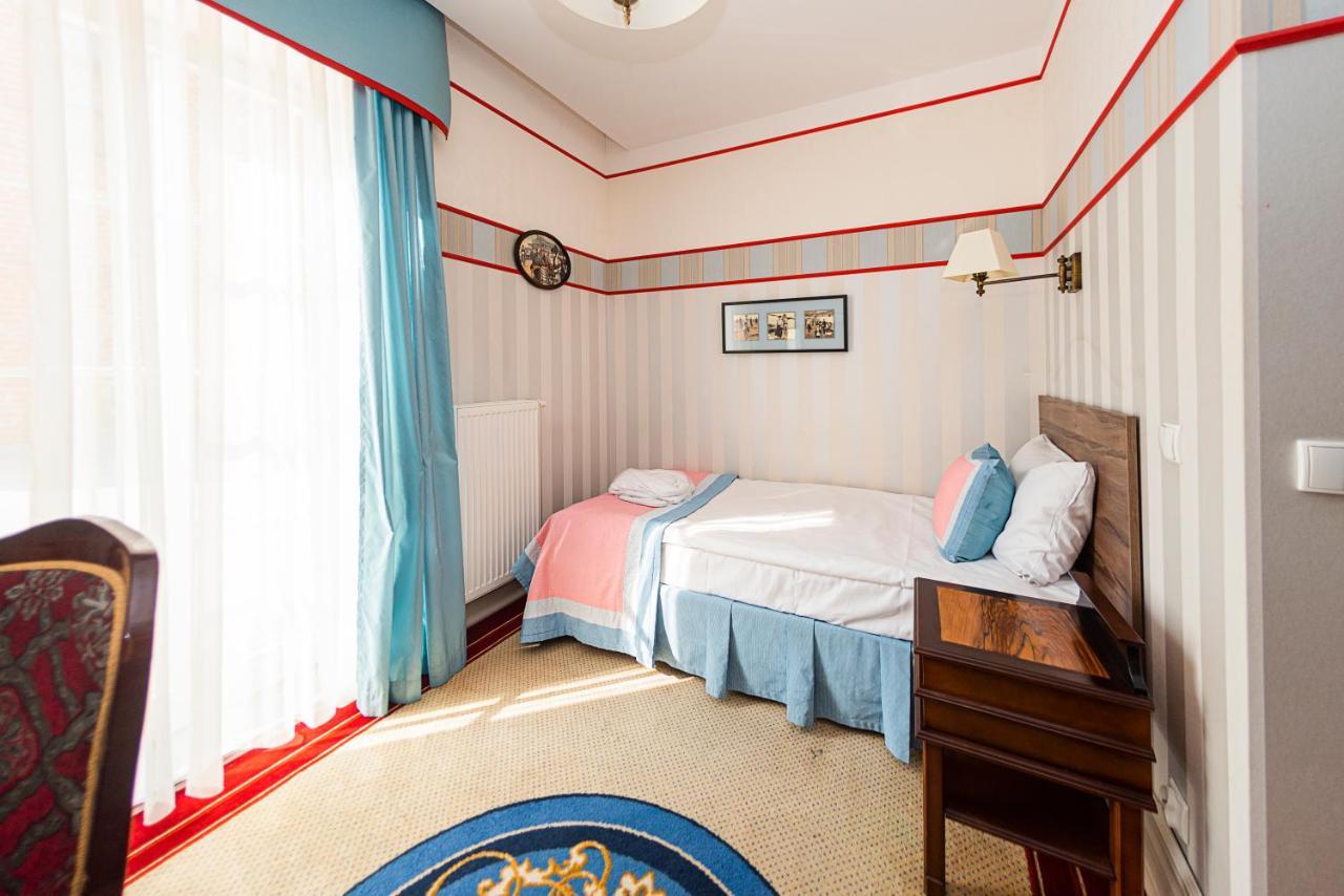 Hotel St. Bruno Гіжицько Екстер'єр фото
