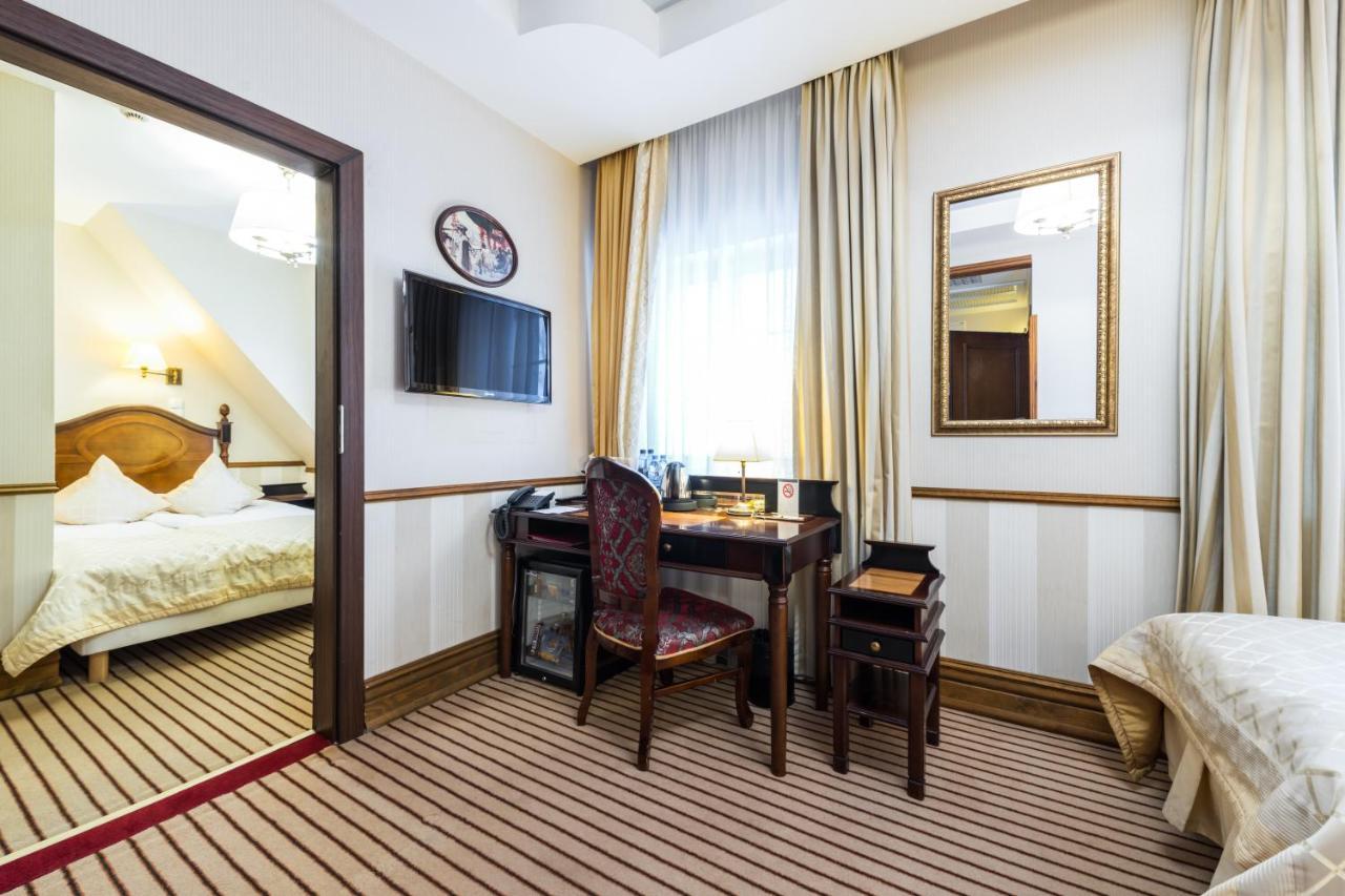 Hotel St. Bruno Гіжицько Екстер'єр фото