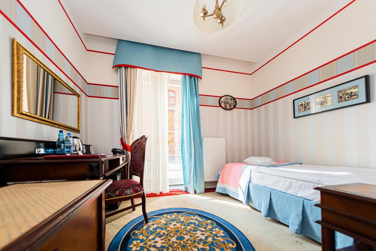 Hotel St. Bruno Гіжицько Екстер'єр фото