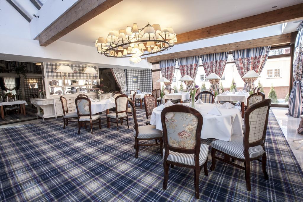 Hotel St. Bruno Гіжицько Екстер'єр фото