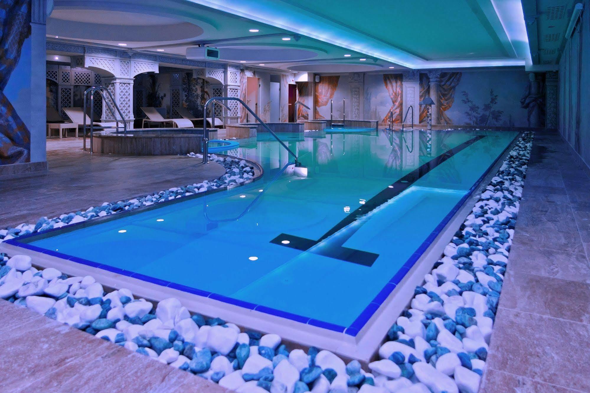 Hotel St. Bruno Гіжицько Екстер'єр фото